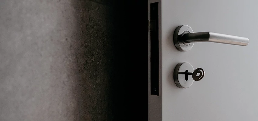 Front Door Handle Repair And Installation in Avenal, CA