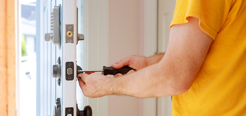 Eviction Locksmith For Key Fob Replacement Services in Avenal, CA